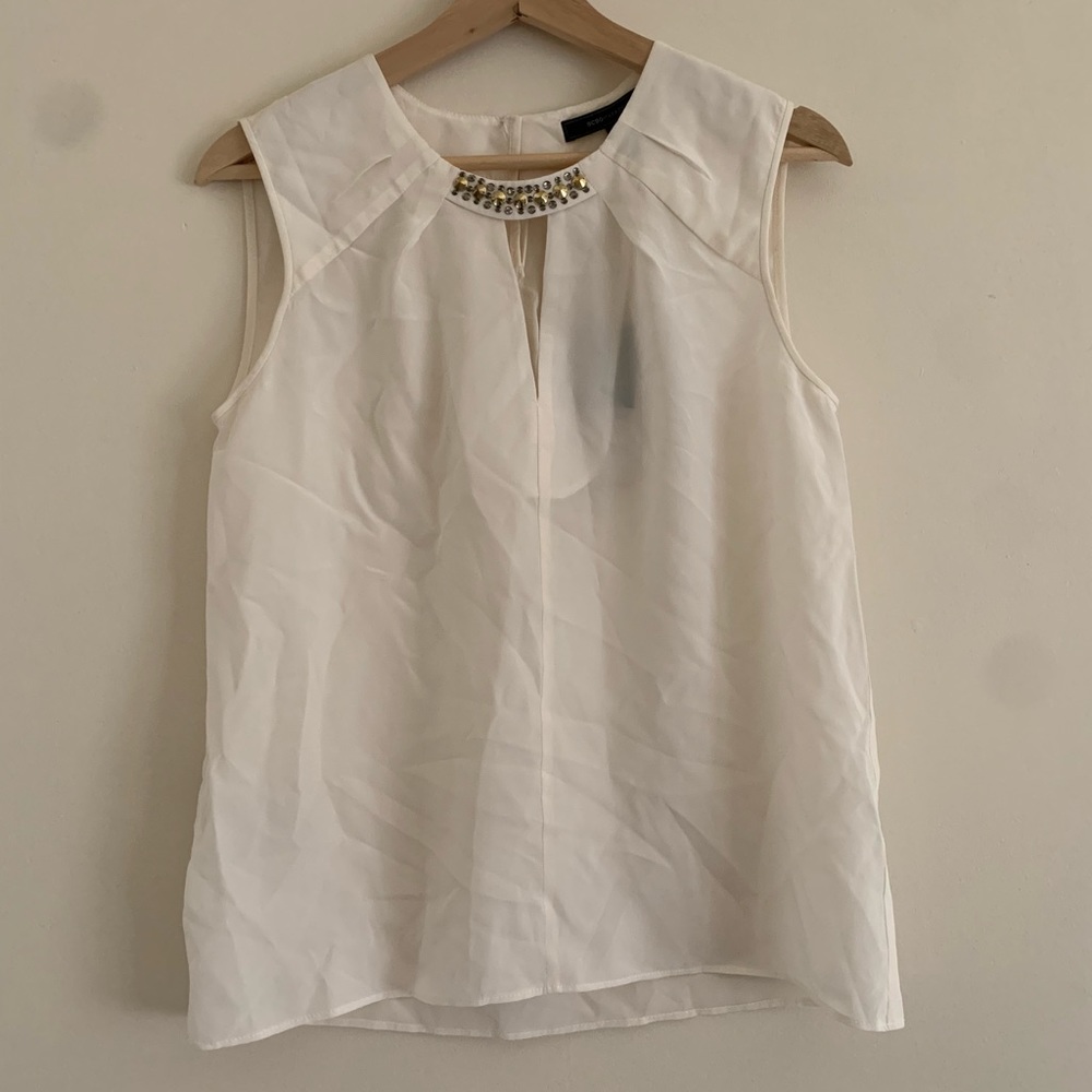 NWT BCBG white float top